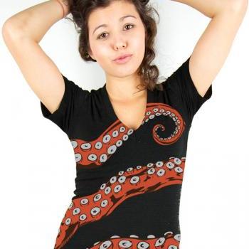 Octopus Tshirt, Tentacle tee, Octopus shirt, Women's Octohug, Black CottonT-shirt S M L XL 2XL